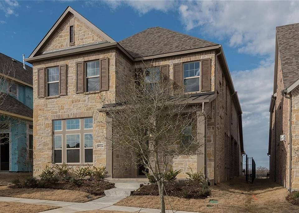 1st image of 6816 Royal View Dr