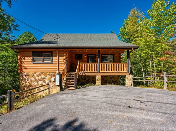 938 E Fir St, Sevierville, TN 37876