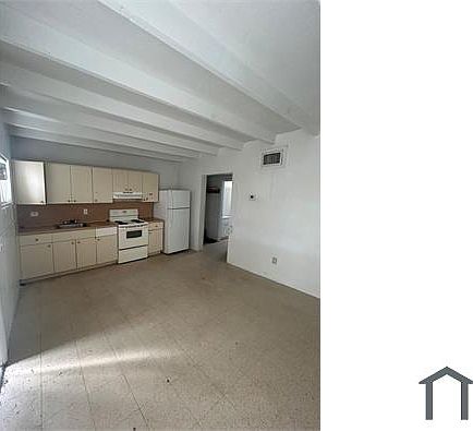 1st image of 280 SW 11th Ave APT 4