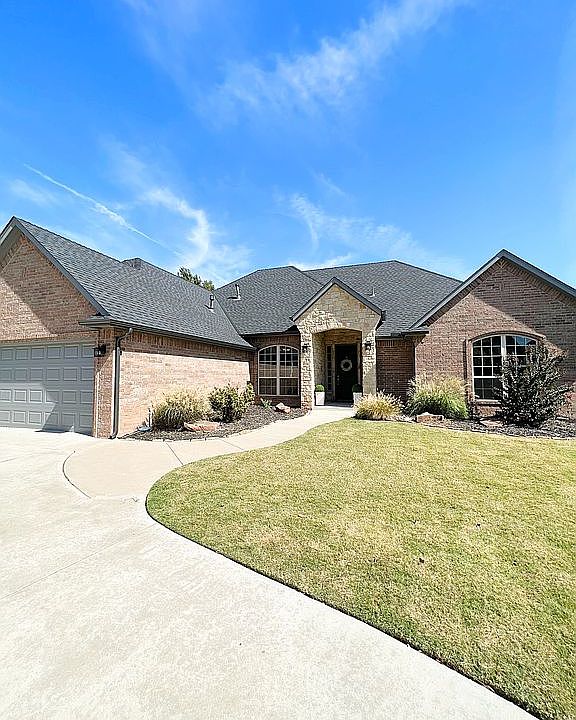 1st image of 709 Waterwood Dr