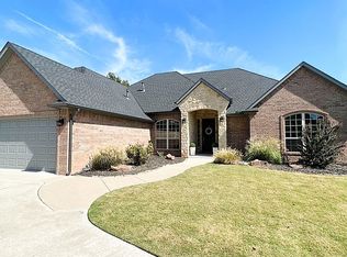 709 Waterwood Dr, Norman, OK 73072