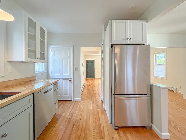 22 Crescent Ave — Photo 19