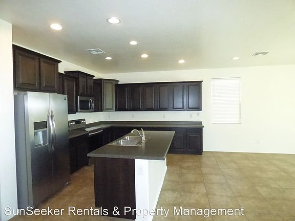 4th image of 18595 W Lupine Ave