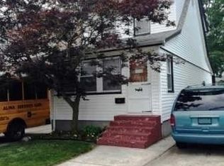9220 215th St, Queens Village, NY 11428
