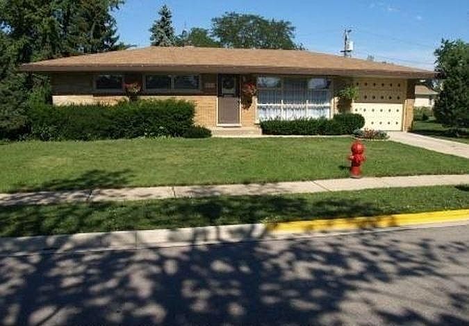 1st image of 8016 W Eastwood Ave