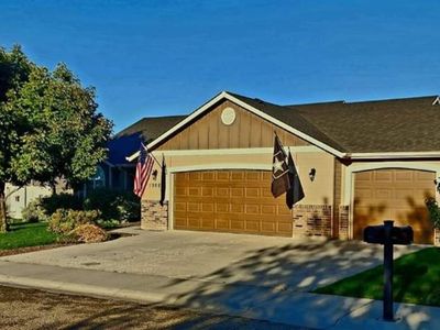 1998 N Van Dyke Ave, Kuna, ID, 83634