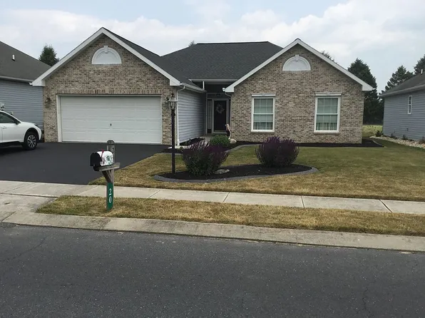 20 Longwood Dr, Mechanicsburg, PA 17050