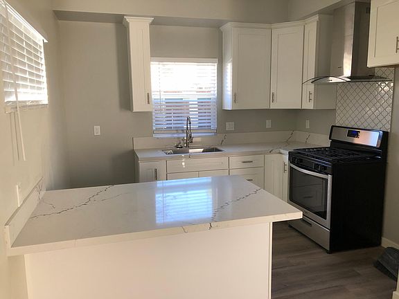 4th image of 4356 34th St