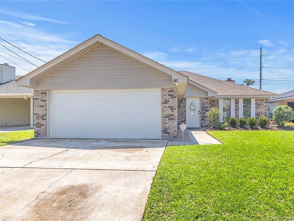 1st image of 141 Summerwood Dr