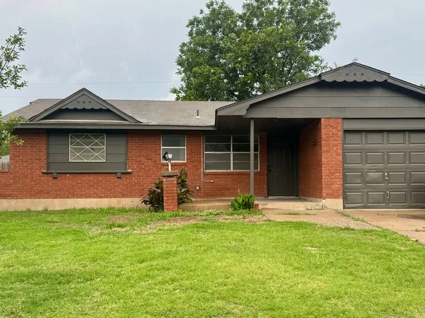 2420 NW 41st St, Lawton, OK 73505