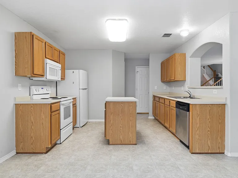 10307 Roseangel Ln — Photo 16