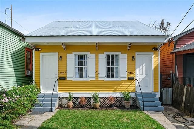 1st image of 2712 Chippewa St #2712