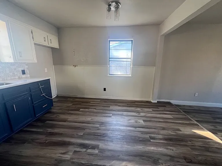 5325 Fairmont St — Photo 6