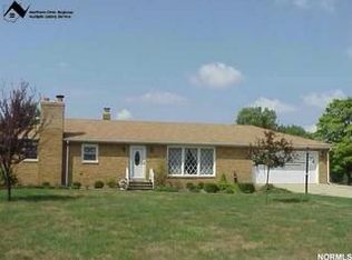 987 Skyland Dr, Macedonia, OH 44056