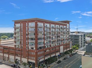 350 N Main St UNIT 803, Royal Oak, MI 48067