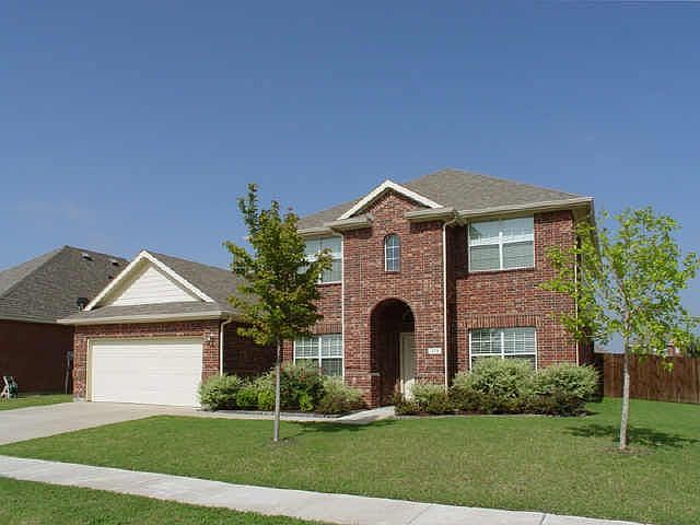 1st image of 319 Burnett Dr