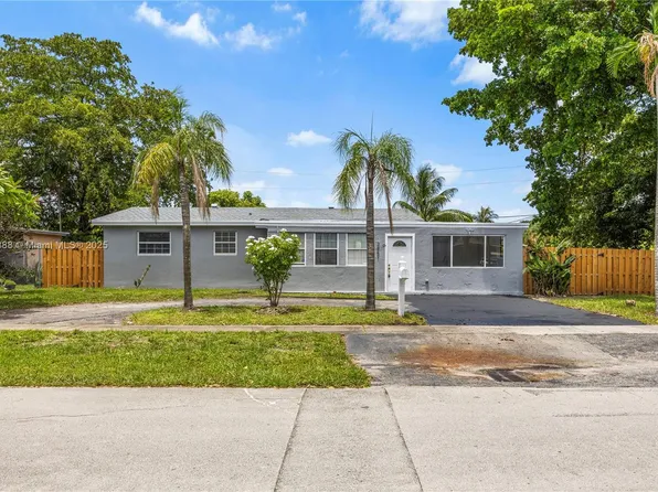 3851 NW 3rd Ter, Deerfield Beach, FL 33064