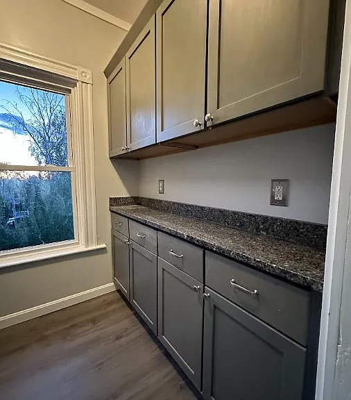 397-407 William St Fall River, MA Cozy 2 Bedroom Steps From Battleship Cove & the Updated Waterfront — Photo 14