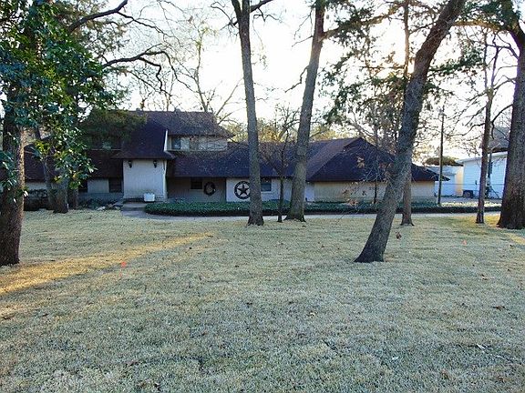 3rd image of 206 Shady Shores Dr