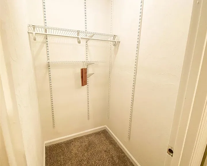 1104 Green Tree Ct #E — Photo 5