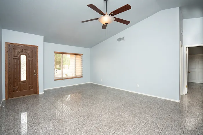 13808 S 36th Way — Photo 4