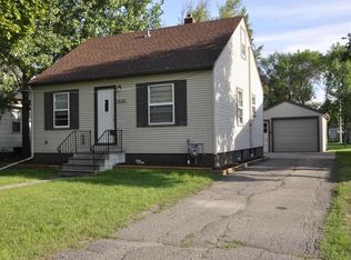 1522 10th Ave S, Fargo, ND 58103