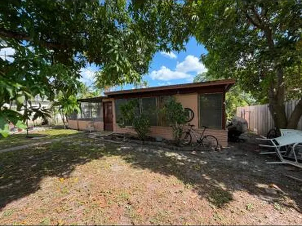 105 NW 122nd Street, North Miami, FL 33168
