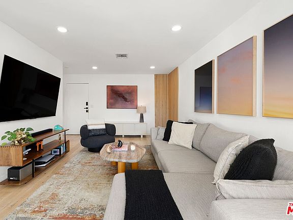 5th image of 7300 Franklin Ave APT 554