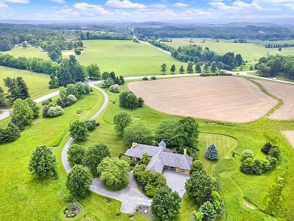 3rd image of 274 Rector Rd