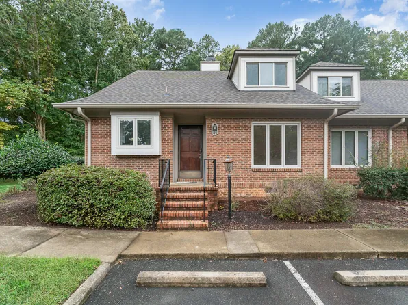 109 Essex Dr, Chapel Hill, NC 27514