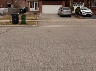 43 Bordeaux Cir #BASEMENT, Toronto, ON M9V4Y9