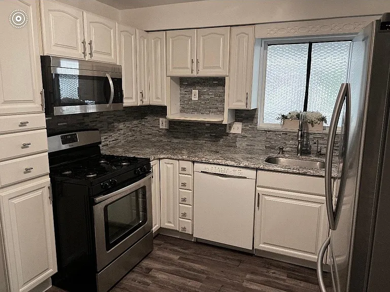 220 Mount Lebanon Blvd — Photo 4