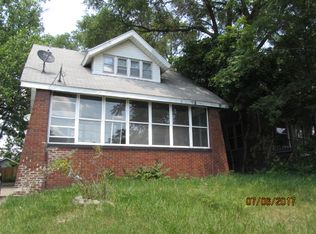 867 Burton St SE, Grand Rapids, MI