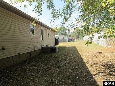 3rd image of 130 Cypress Ln