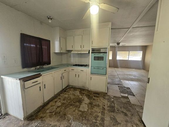 4th image of 2038 Palm St Space 61