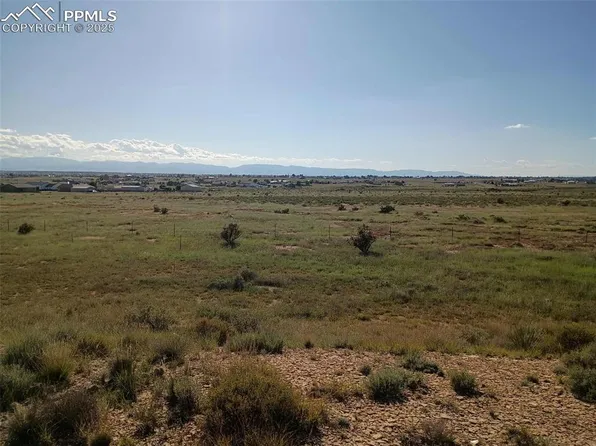 691 Mint Dr, Pueblo, CO 81007