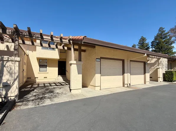 66 Fountain Grove Cir, Napa, CA 94558