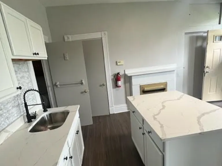 5730 Summerlea/Holden Street - Apartments - (Full Service) — Photo 3