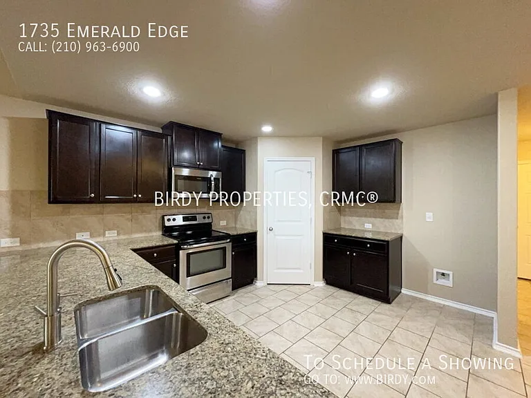 1735 Emerald Edge — Photo 12