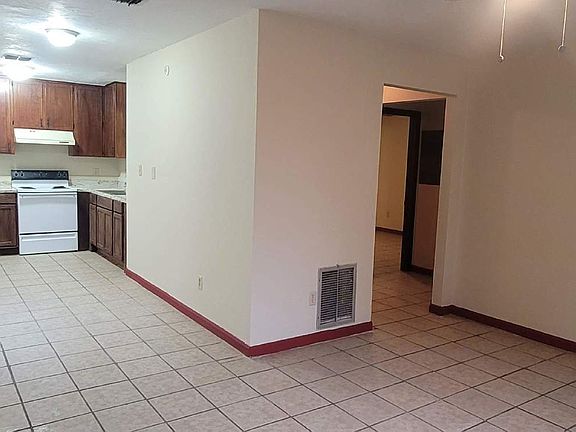3rd image of 306 White Dr #1A
