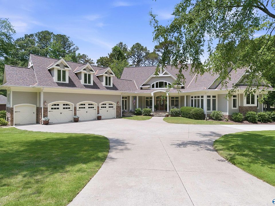 1st image of 750 Cherokee Ridge Dr