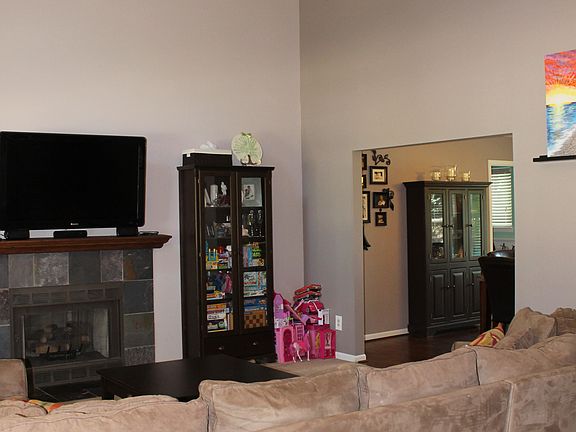 5th image of 530 Woodland Hills Dr