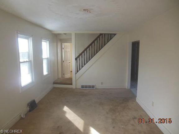 2nd image of 2208 Eastwood Ave