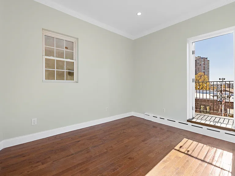 53 64th St #5 — Photo 8