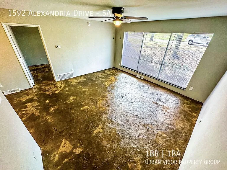 1592 Alexandria Dr #5A — Photo 10