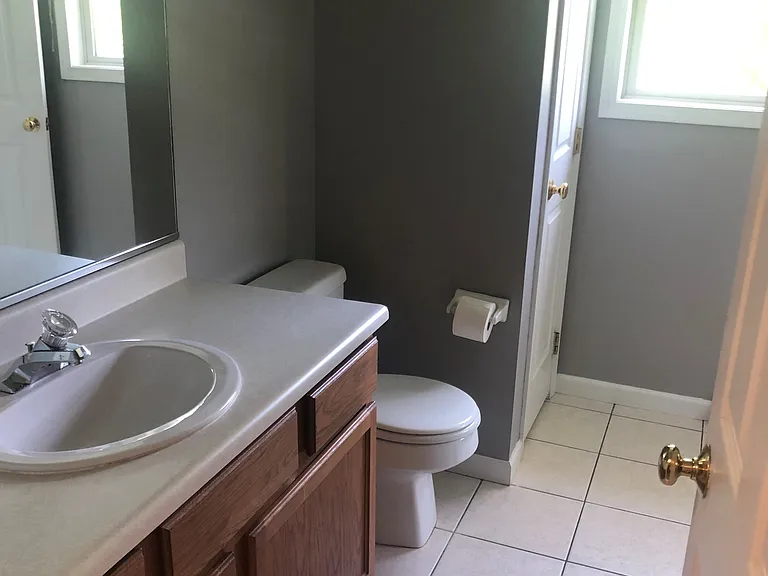9735 Main St #6 — Photo 14