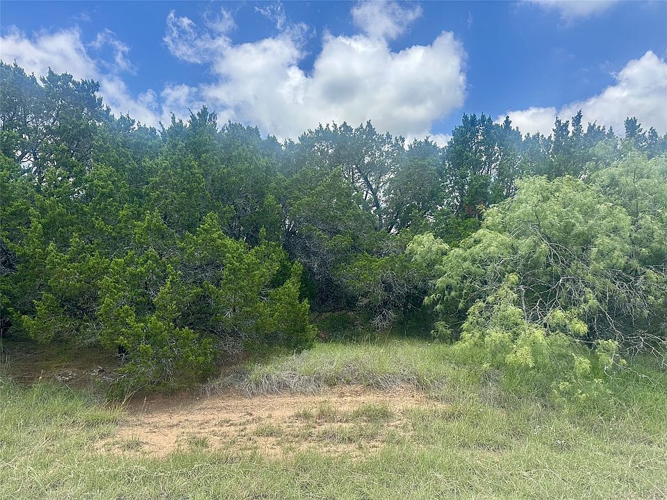 2nd image of 25058 Forrest Dr