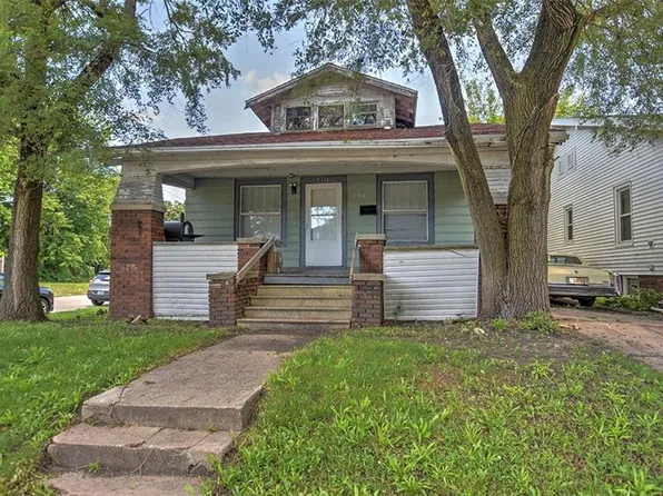 1904 E Wood St, Decatur, IL 62521