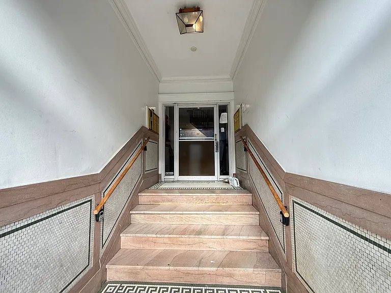 47 Park Vale Ave #5 — Photo 11