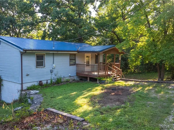 124 Frontier Cir, Camdenton, MO 65052